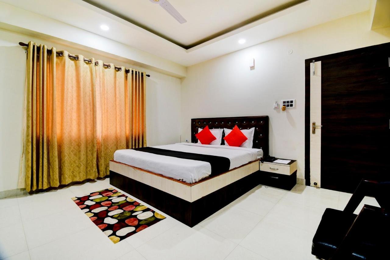 Collection O 73981 Imperial Inn Guwahati Zewnętrze zdjęcie